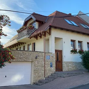  Apartment Gardonyi Apartman