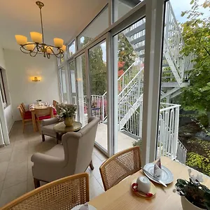 https://design-hotel-vosteen.com-bavaria.com
