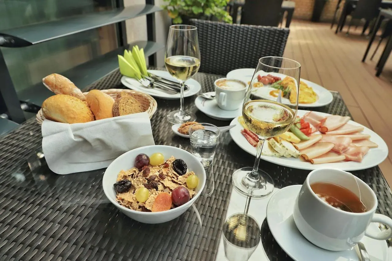 Imola Hotel Platan Eger 4*,  Hungary