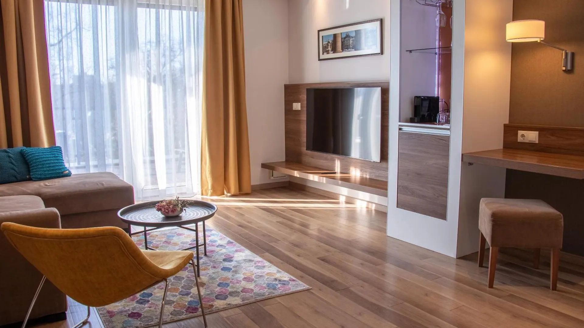 Imola Hotel Platan Eger 4*,  Hungary
