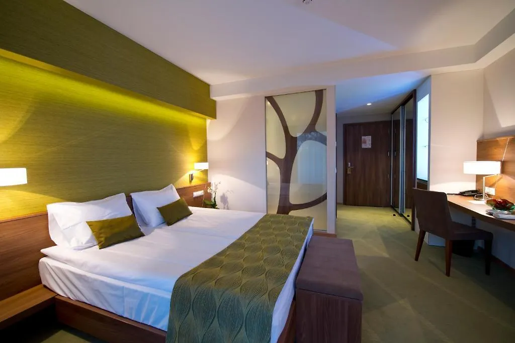 Imola Hotel Platan Eger