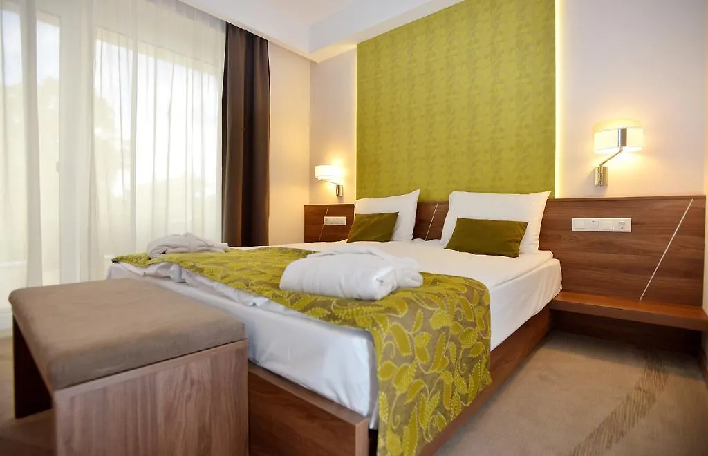Imola Hotel Platan Eger